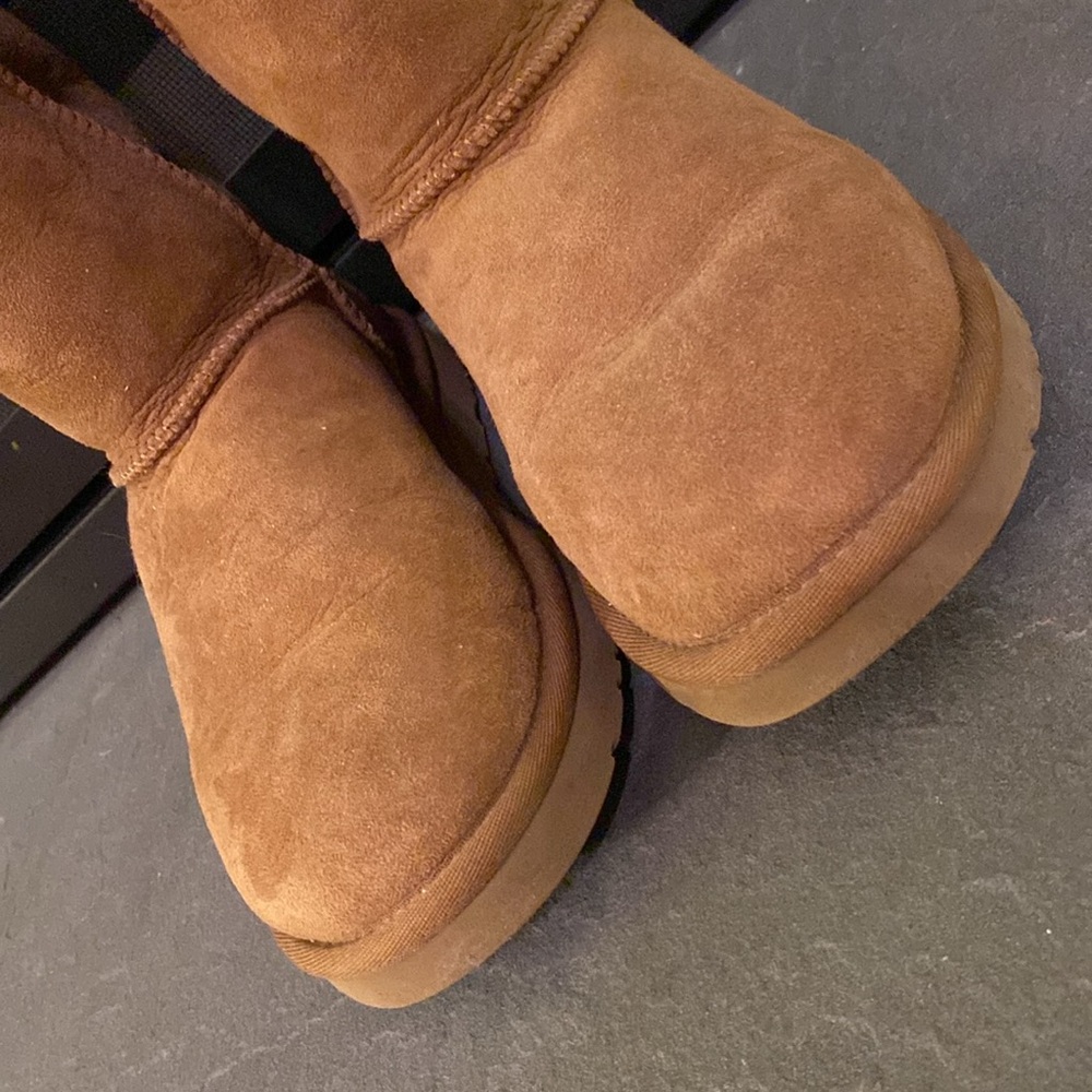 Classic Chestnut Tall UGGs. - Picture 7 of 10